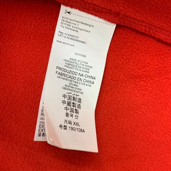 Ferrari Mens Jacket 2XL Red Full Zip Long Sleeve Scuderia Stow Away Hood Fleece - Picture 9 of 16